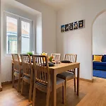 3 bedroom apt near Av. Liberdade