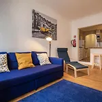3 bedroom apt near Av. Liberdade
