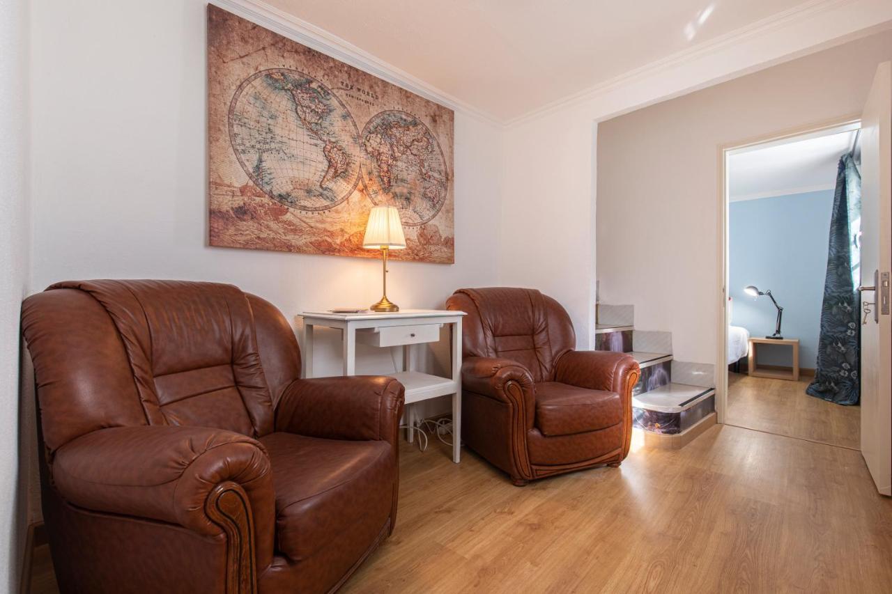 3 Bedroom Near Av. Liberdade Apartment
