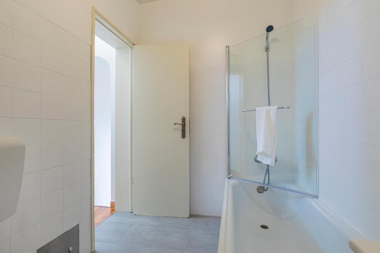 Apartment 3 Bedroom Near Av. Liberdade Lisbon